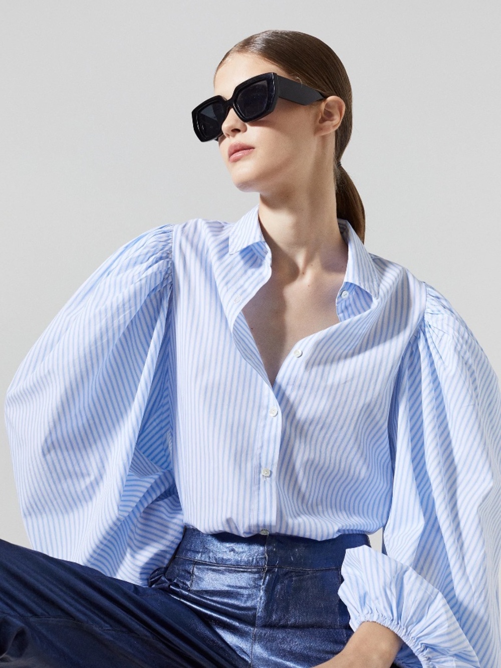 Lahntropy balloon sleeve top